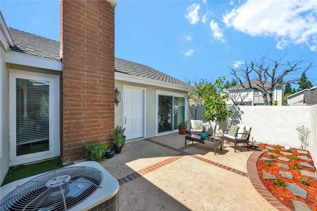 16 Woodpine Drive, Irvine, CA, 92604