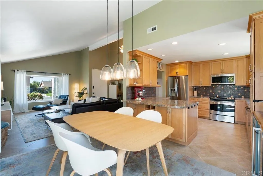 https://cdn.realtyfeed.com/cdn/127/306664003/1761a7311a5a4f3c0d6be10be6afe03b.webp