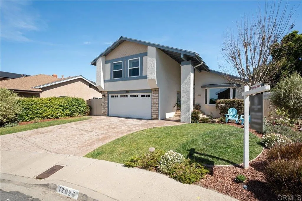 https://cdn.realtyfeed.com/cdn/127/306664003/4a3d34b9a52de712edf2f0e7db17ca18.webp