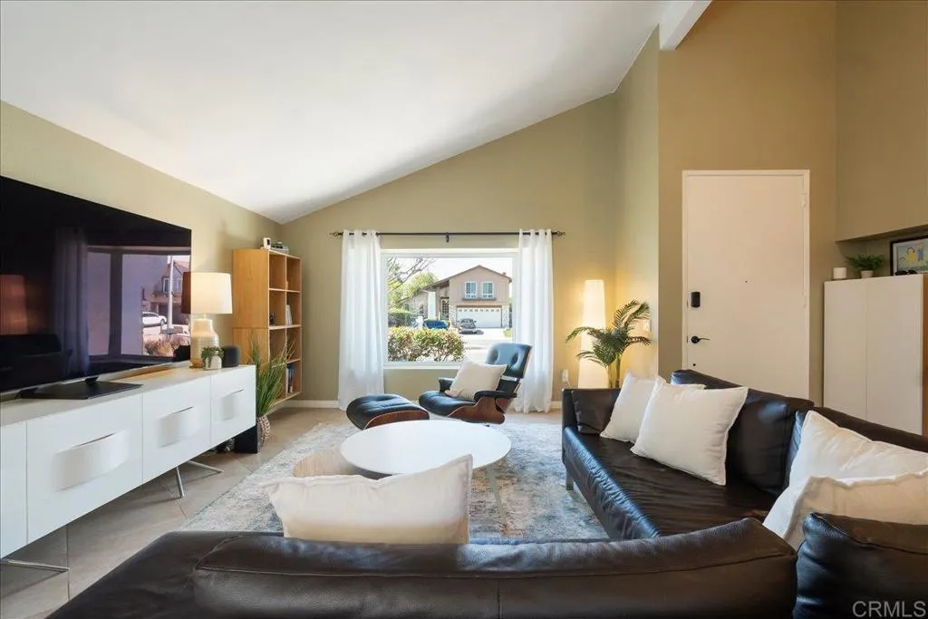 https://cdn.realtyfeed.com/cdn/127/306664003/95293cfbf7978e07870ef817788a6b0a.webp