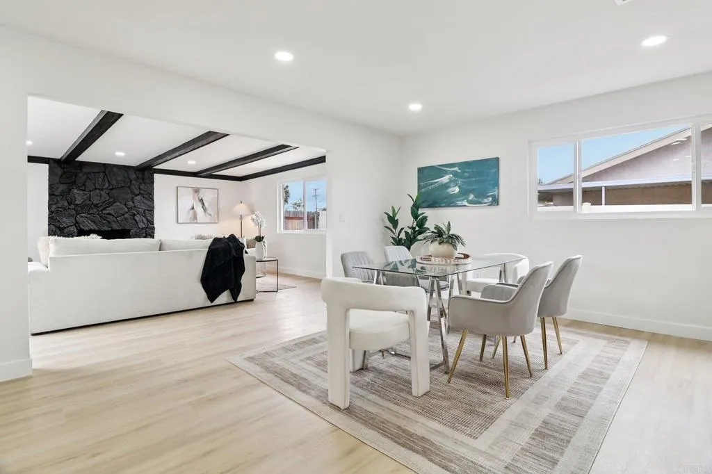 https://cdn.realtyfeed.com/cdn/127/306664032/02327cc50c2982a0710e50f8a2662141.webp