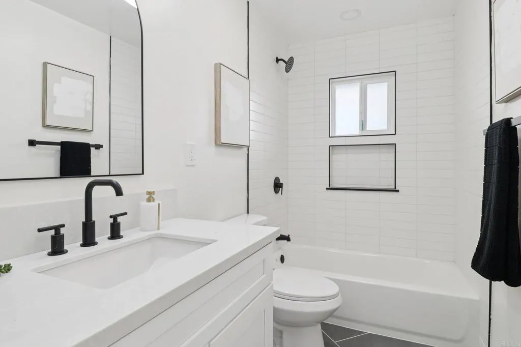 https://cdn.realtyfeed.com/cdn/127/306664032/825689bd851e70a2deb8a45521389690.webp