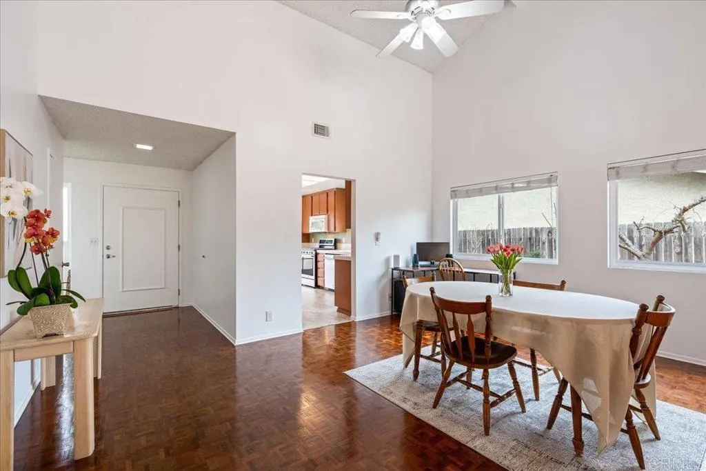 https://cdn.realtyfeed.com/cdn/127/306664117/6717f713ae8d10b64efd08e451aa71c4.webp