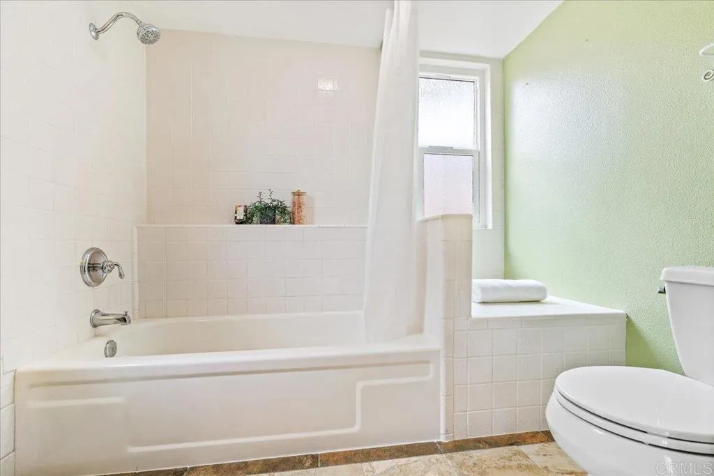 https://cdn.realtyfeed.com/cdn/127/306664117/81aee67a5f92346466bffd32d55b65df.webp