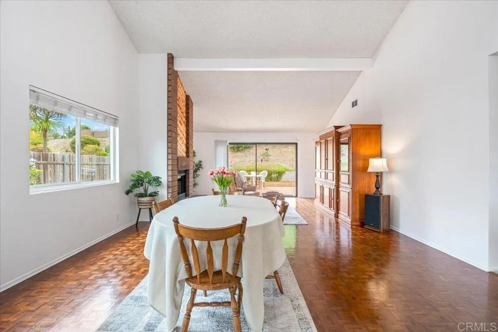 https://cdn.realtyfeed.com/cdn/127/306664117/b456ffd906d455a7b723145ae72611cb.webp