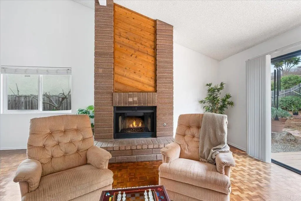https://cdn.realtyfeed.com/cdn/127/306664117/f596559593a2da43e489773cef1d22ba.webp