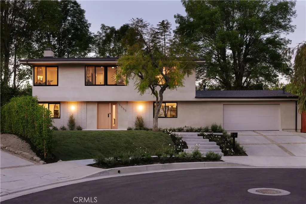 Woodland Hills, CA 91367