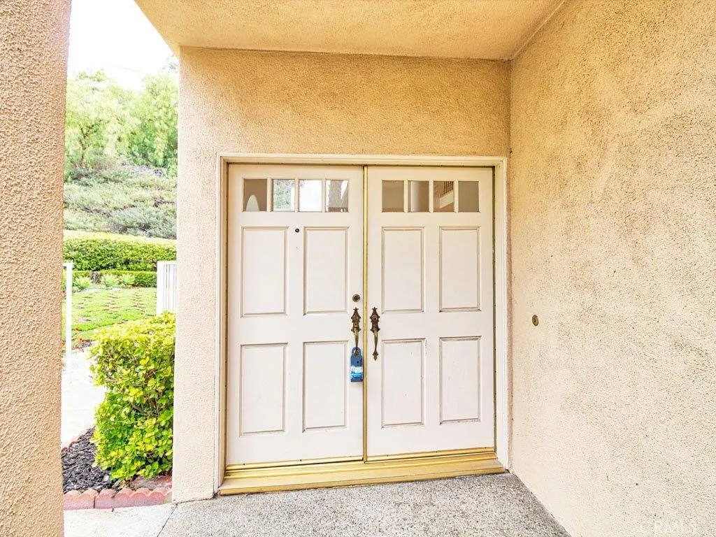 Glendale, CA 91208