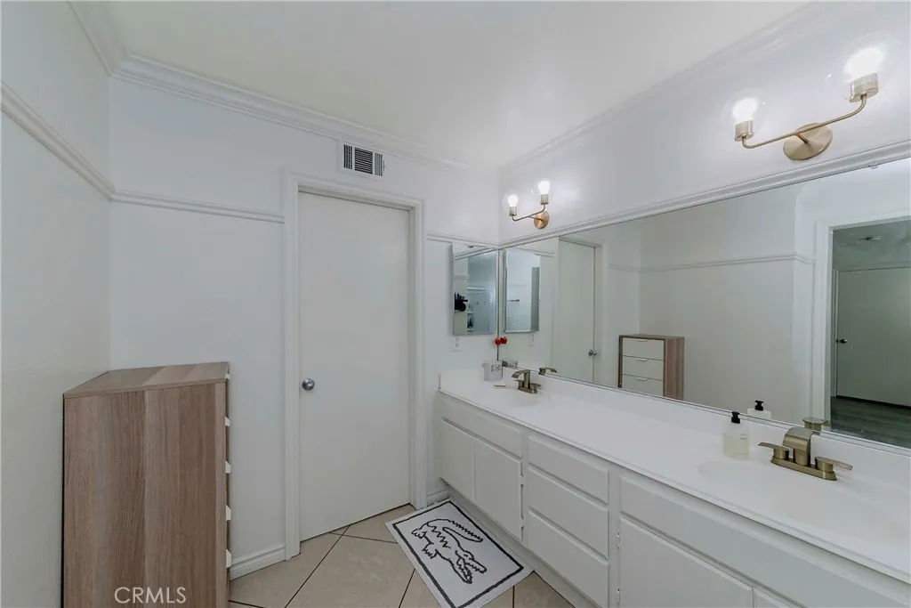 https://cdn.realtyfeed.com/cdn/127/306664173/4bea85c51a656198e0df4a4a3e0613b8.webp