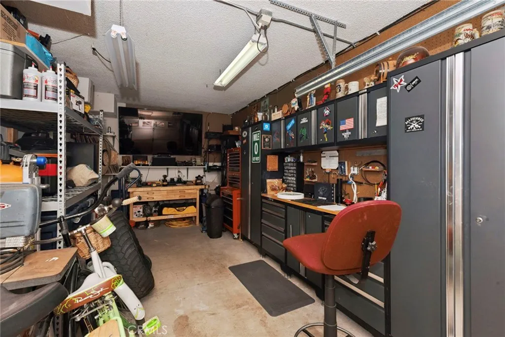https://cdn.realtyfeed.com/cdn/127/306664174/2b9a768c2c99cee38bb637a7282d0802.webp