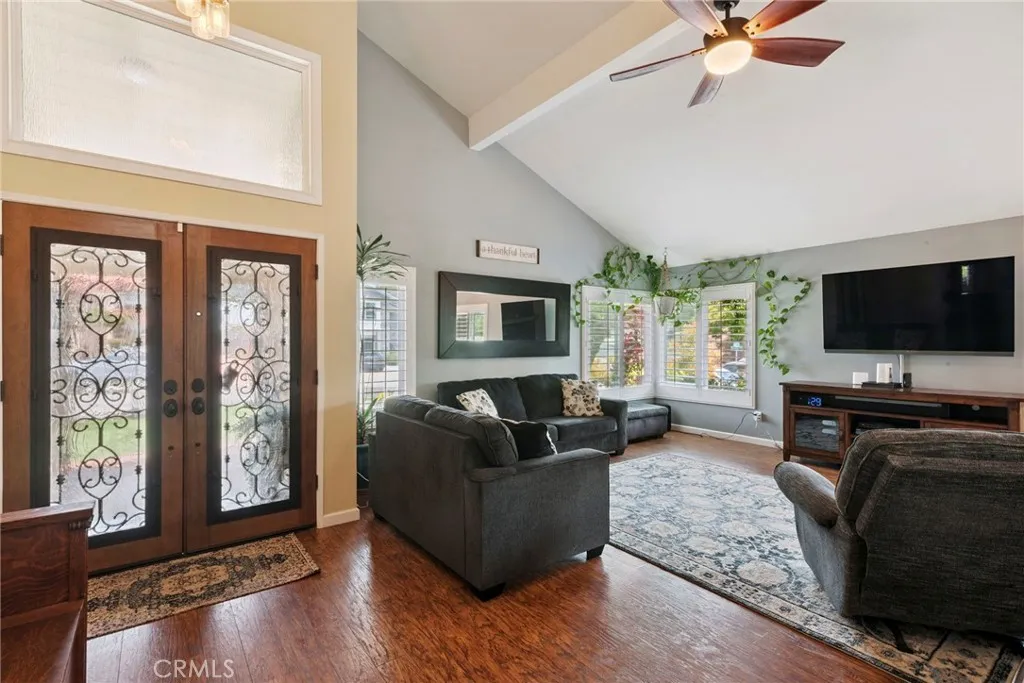 https://cdn.realtyfeed.com/cdn/127/306664174/39222e2d3ebf36644d5464122842eb67.webp