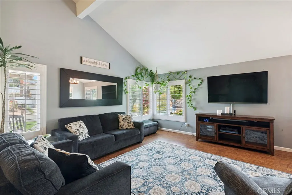 https://cdn.realtyfeed.com/cdn/127/306664174/97247ca7e374de7f74a577c4bd270d9e.webp