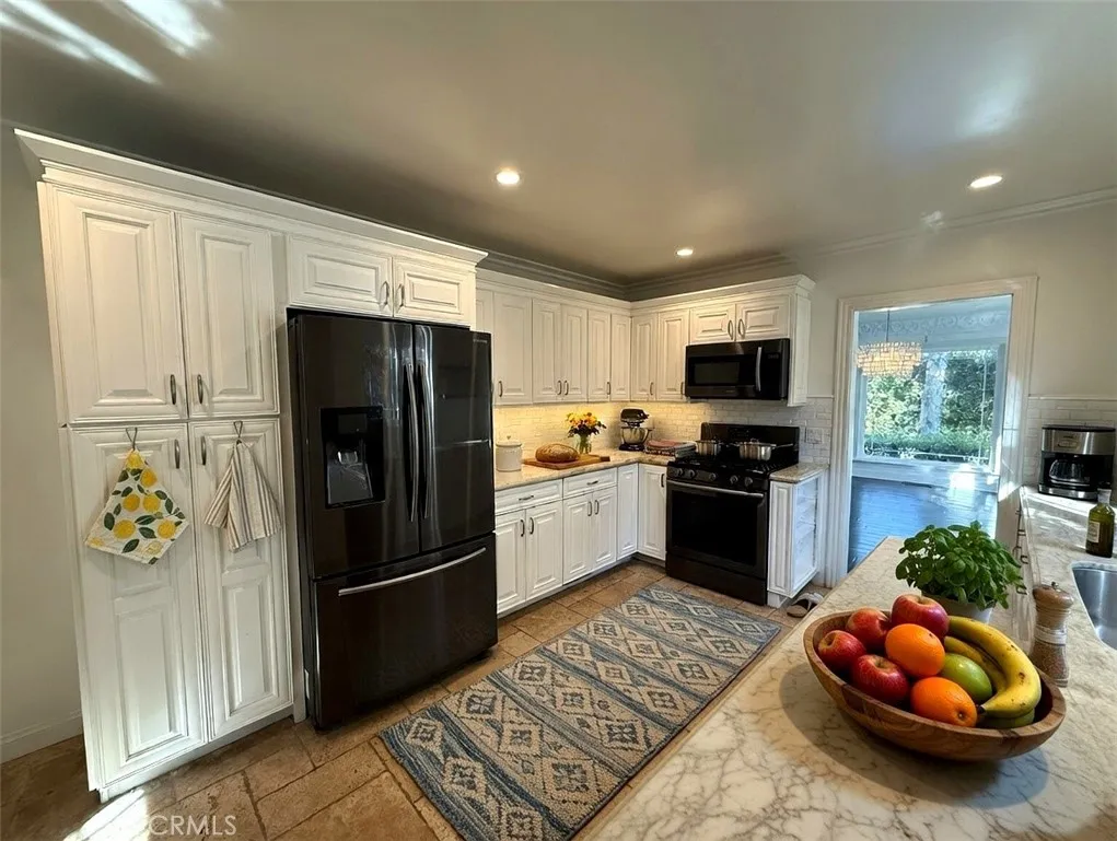 1901 Catalina, Los Angeles, CA, 90027