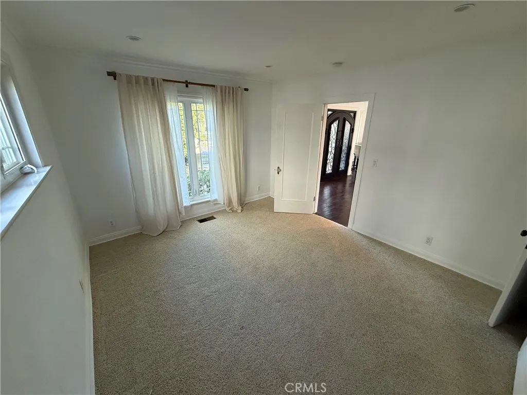 1901 Catalina, Los Angeles, CA, 90027