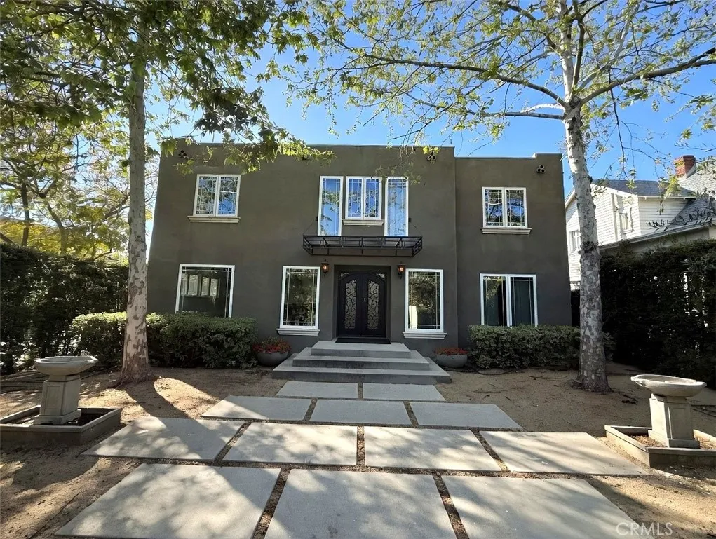 1901 Catalina, Los Angeles, CA, 90027