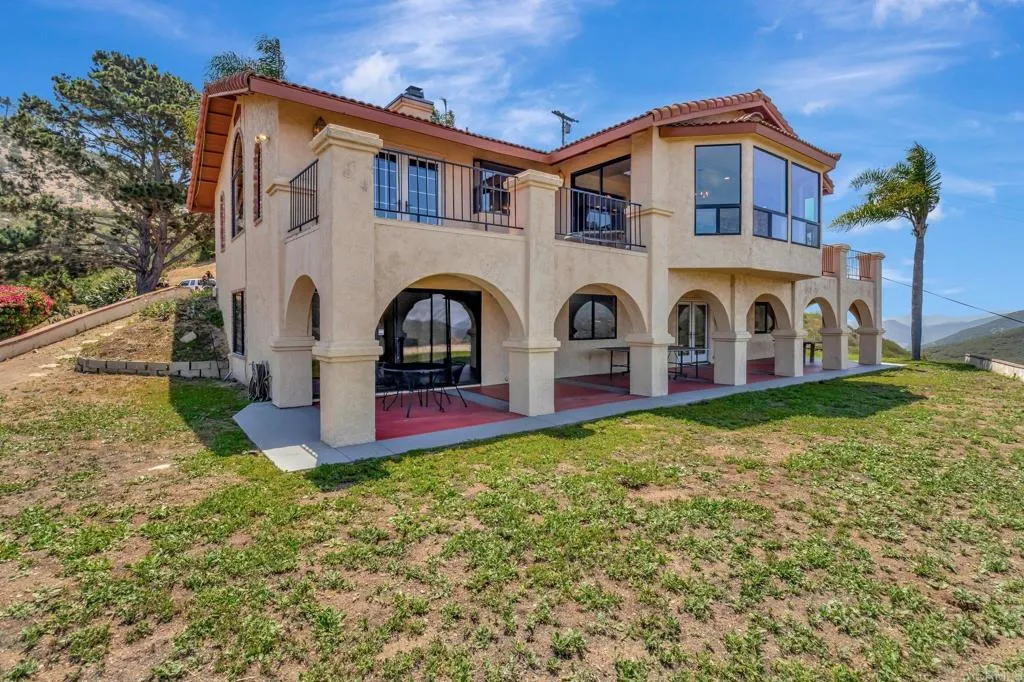https://cdn.realtyfeed.com/cdn/127/306664189/1ec6756d1a486b84d5a62754376ffd44.webp