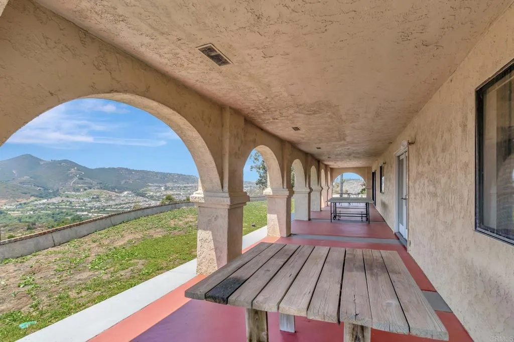 https://cdn.realtyfeed.com/cdn/127/306664189/c9d13954f64783520e1c0574b0d5919a.webp