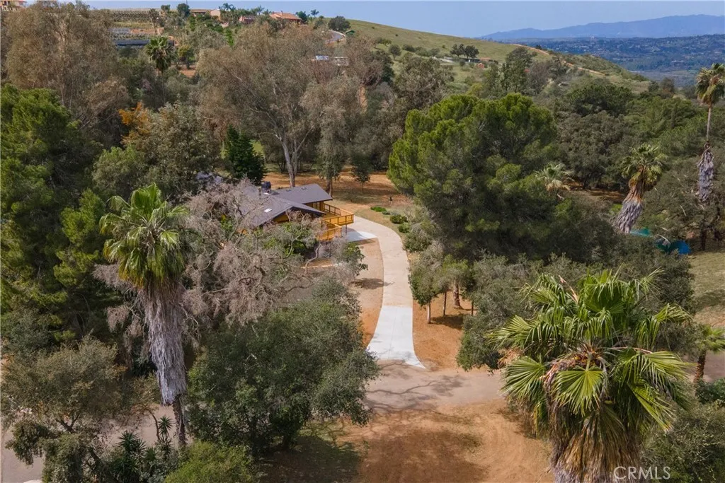 https://cdn.realtyfeed.com/cdn/127/306664199/4cead430fdf62e3876696e18b34190b8.webp