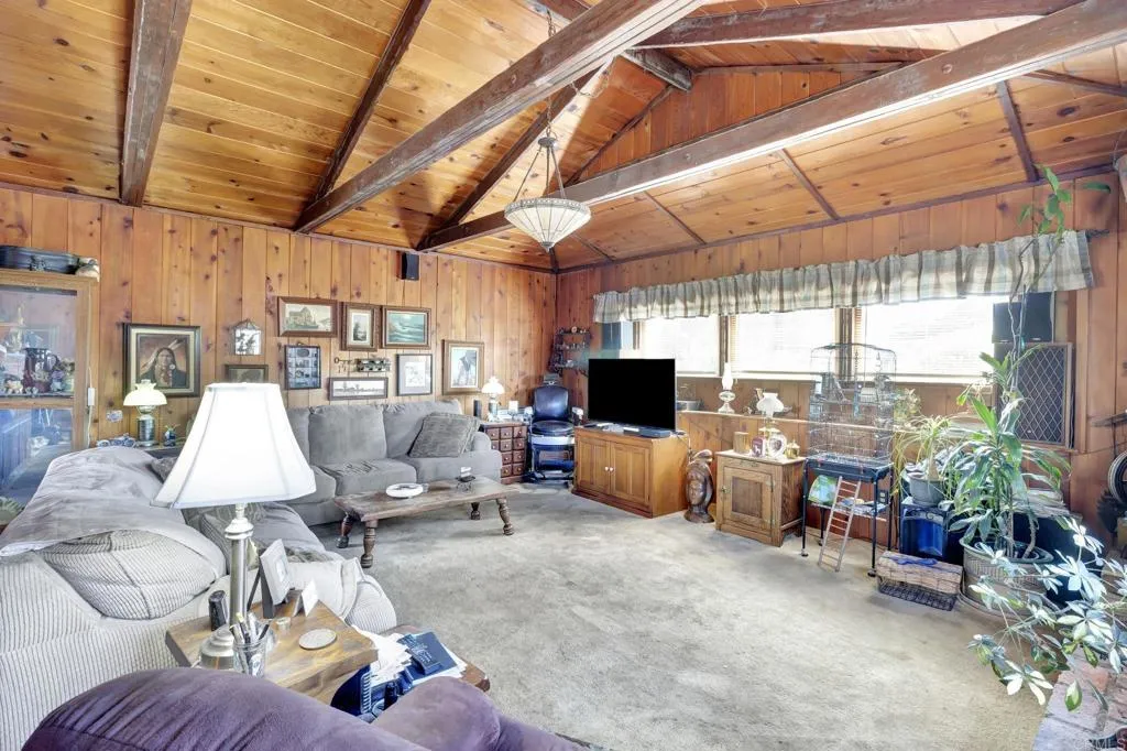 https://cdn.realtyfeed.com/cdn/127/306664229/c7865f6191c3c2452b0f00e1b7615e99.webp