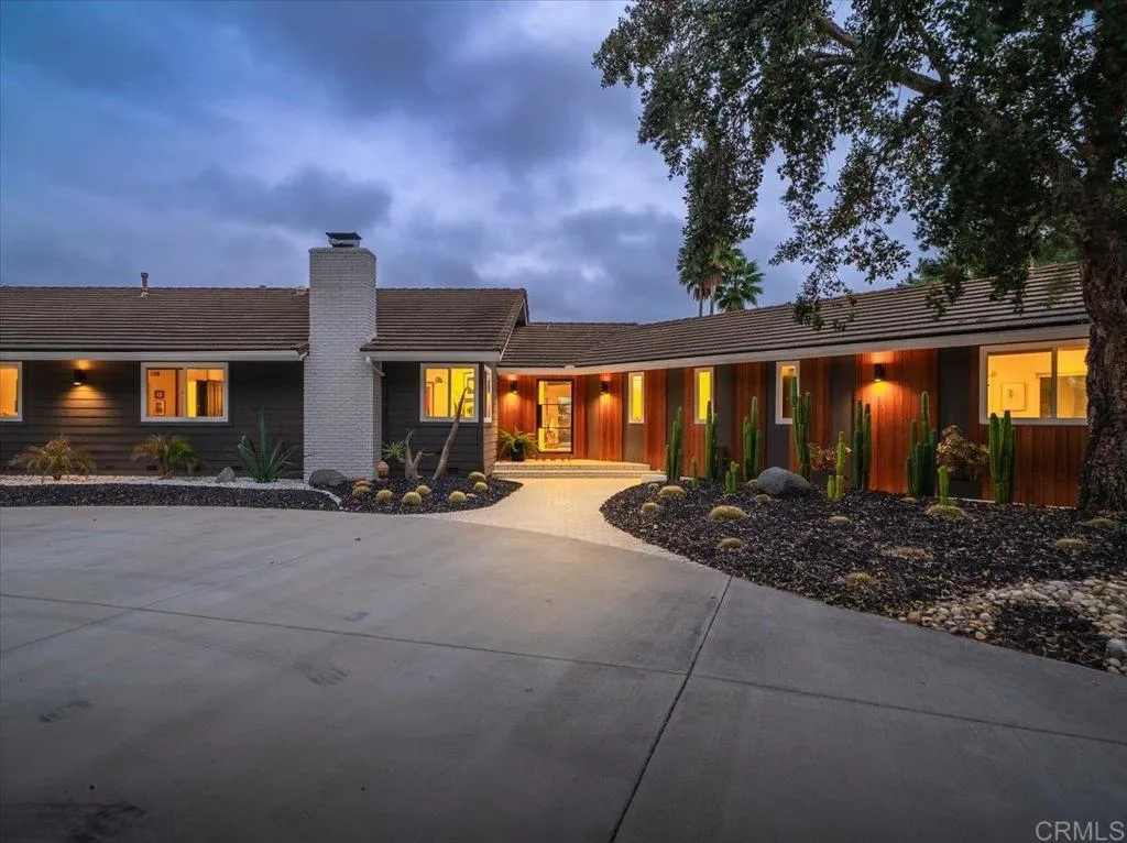 https://cdn.realtyfeed.com/cdn/127/306664260/1ae22a5f77c8445595f88eea0846713d.webp