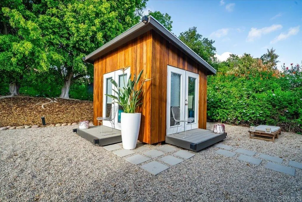https://cdn.realtyfeed.com/cdn/127/306664260/5030ff296fbc5d630f6461844235898b.webp