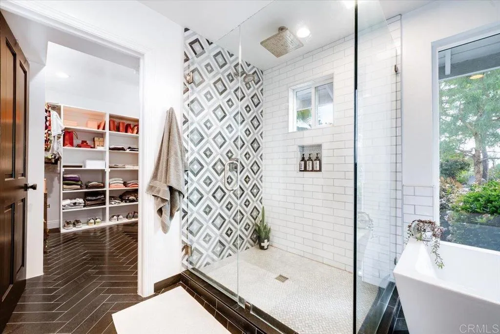 https://cdn.realtyfeed.com/cdn/127/306664260/565aa9e9bffd2e4bec194207b9a35793.webp
