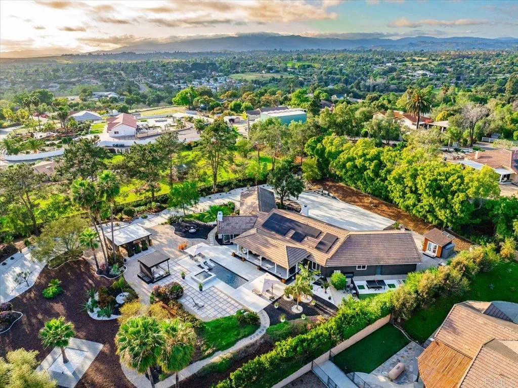 https://cdn.realtyfeed.com/cdn/127/306664260/87e5ad9867216f5061169d526e52e1b8.webp