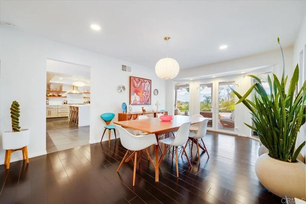 https://cdn.realtyfeed.com/cdn/127/306664260/8d2b270e0275fe3f4081b94b00f530b4.webp