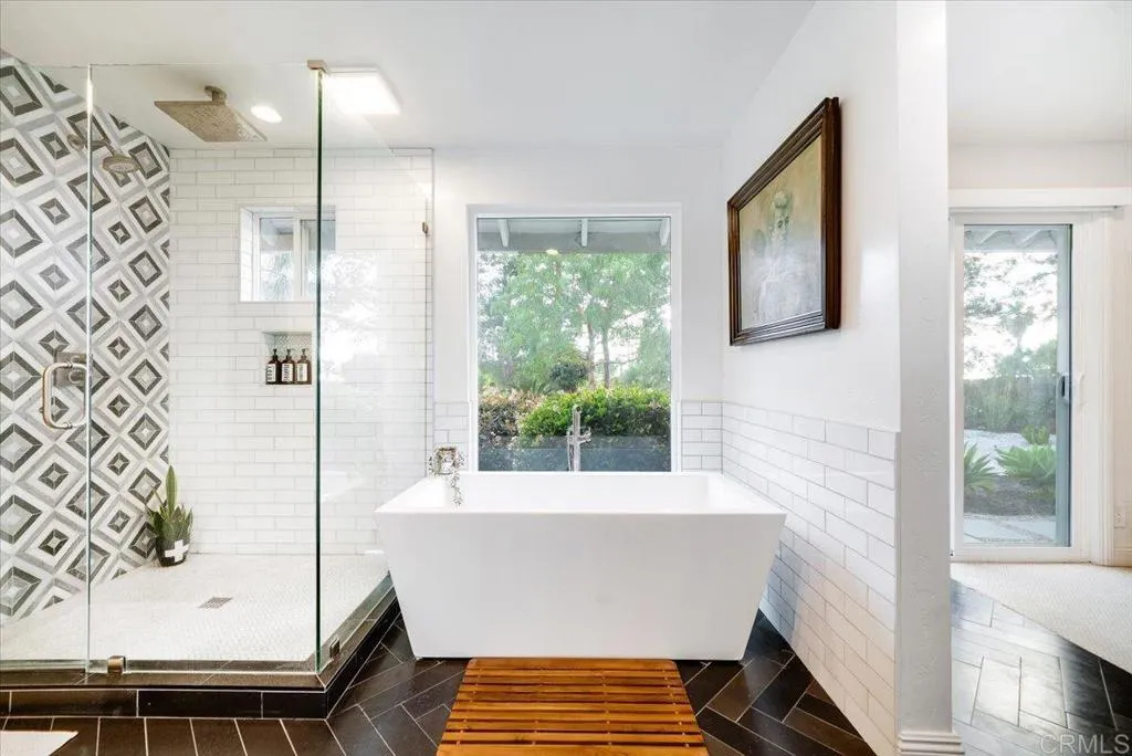 https://cdn.realtyfeed.com/cdn/127/306664260/8fef0d1535774acd1ca272099ecad89f.webp