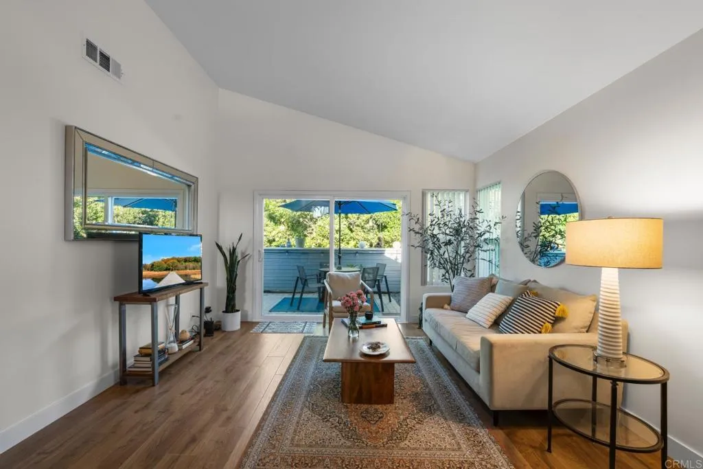 https://cdn.realtyfeed.com/cdn/127/306664266/8fabdd83b3398168e1109fc2b4b79aa8.webp