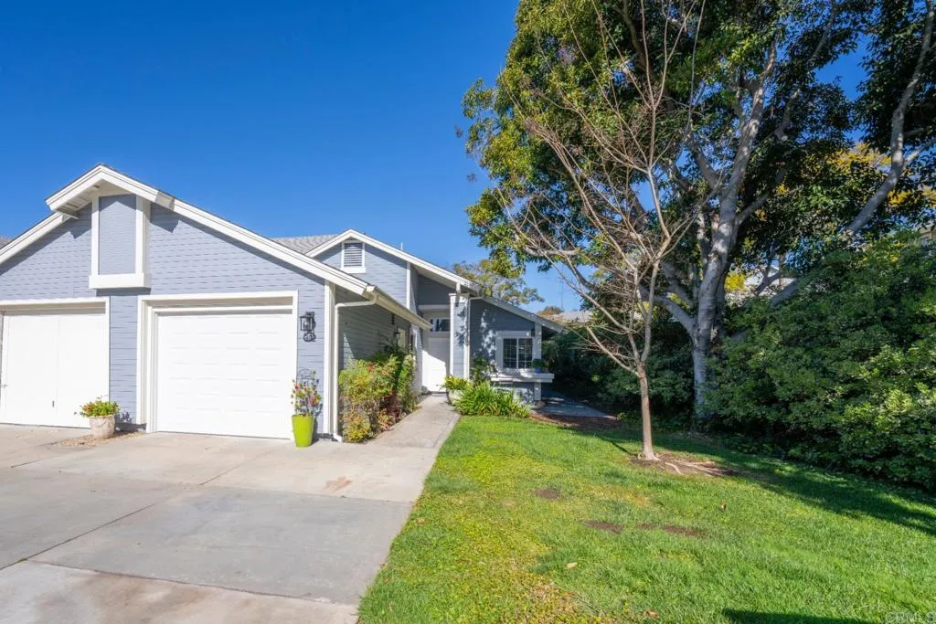 https://cdn.realtyfeed.com/cdn/127/306664266/d38731073d0c885466cb9b19c78dd02f.webp