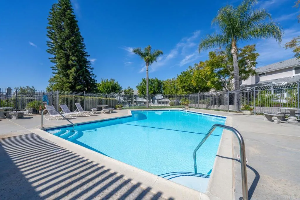 https://cdn.realtyfeed.com/cdn/127/306664266/d72f4ed42a5150c2c482d436e73c70e8.webp