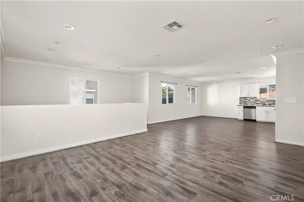 4814 Saturn, Los Angeles, CA, 90019