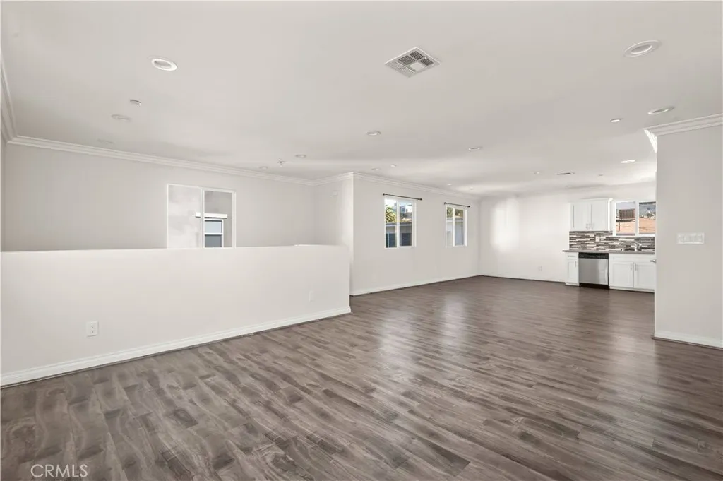 4818 Saturn, Los Angeles, CA, 90019