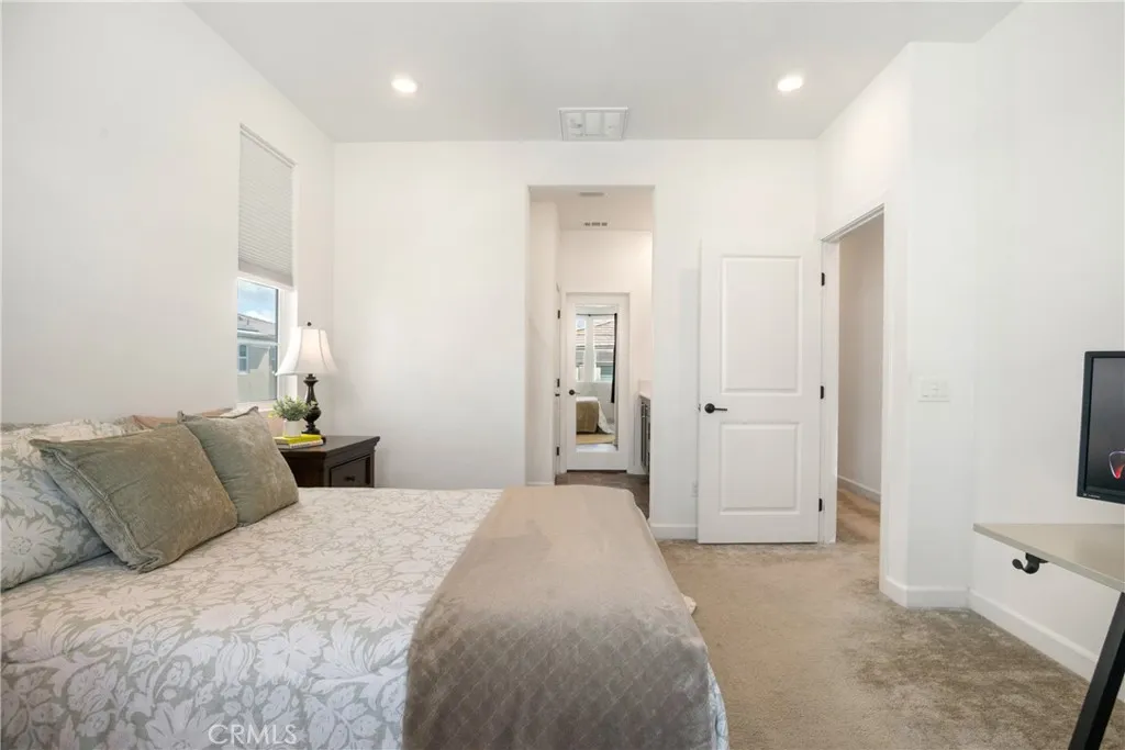 https://cdn.realtyfeed.com/cdn/127/306664336/278c9db10c22b8a7a32657df9807fc15.webp
