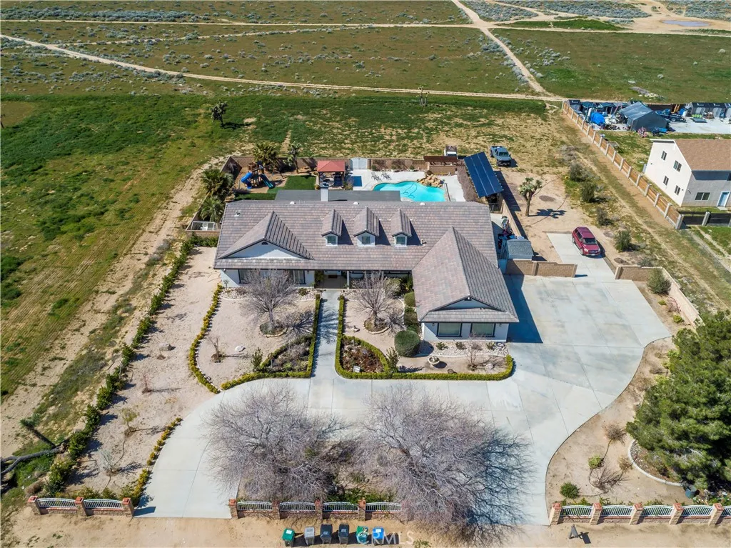 42561 25th, Lancaster, CA, 93536