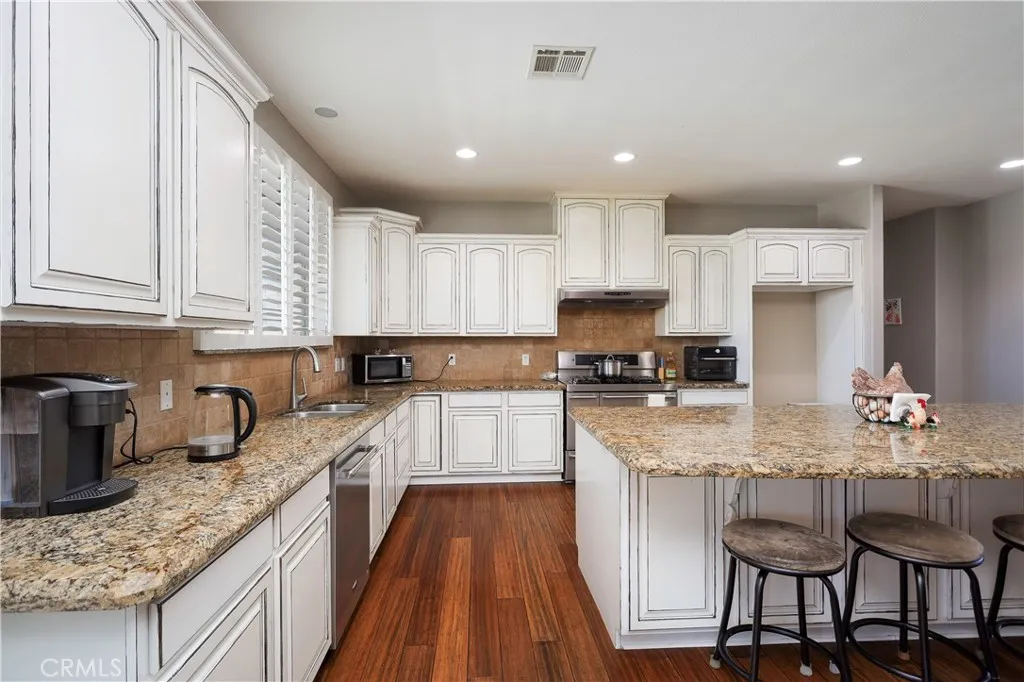 42561 25th, Lancaster, CA, 93536