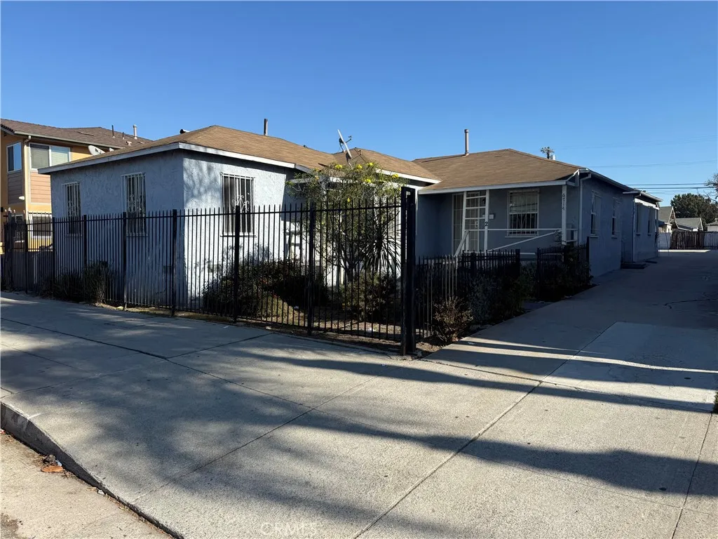 Crenshaw, CA 90043