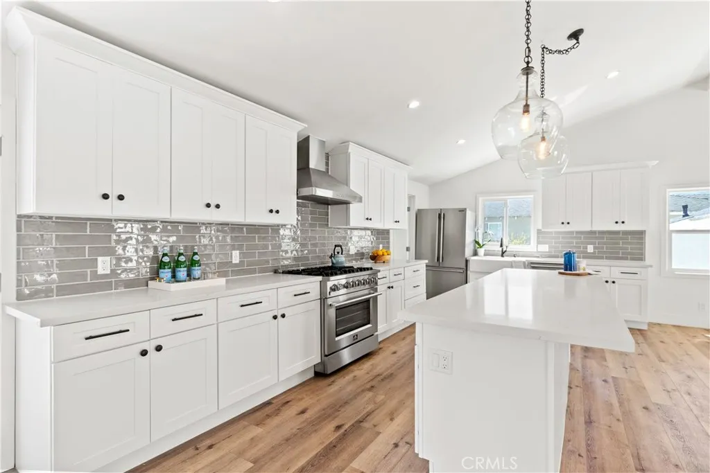 3112 Laurel, Manhattan Beach, CA 90266 - Photo 5 of 18, Manhattan Beach, CA