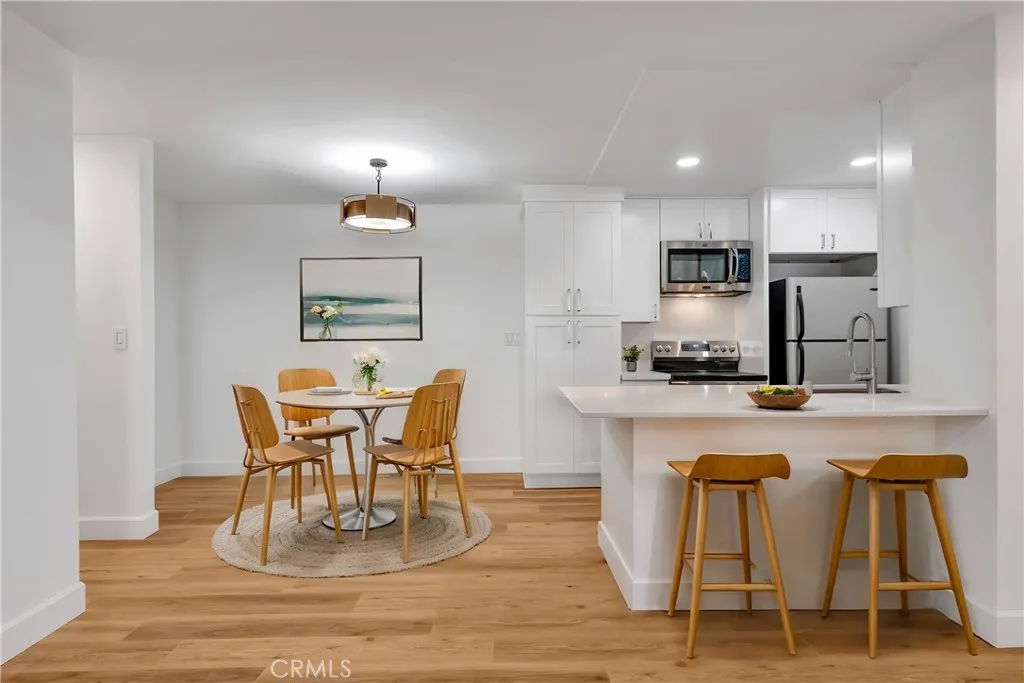 28947 Thousand Oaks Unit 116, Agoura Hills, CA 91301 - Photo 5 of 23, Agoura Hills, CA