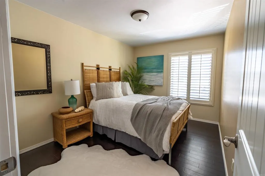 https://cdn.realtyfeed.com/cdn/127/306664447/1004225ca1bc124f385c3290c35fd749.webp