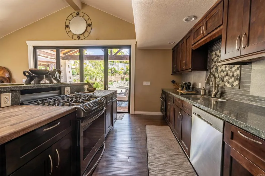 https://cdn.realtyfeed.com/cdn/127/306664447/a499531f4cd88103555dd6640326d949.webp