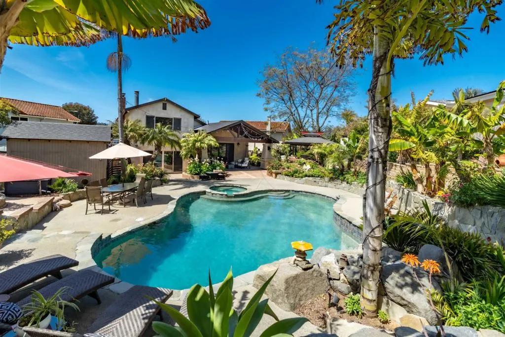 https://cdn.realtyfeed.com/cdn/127/306664447/d37c05d1702b17ad119b200e921fae0d.webp