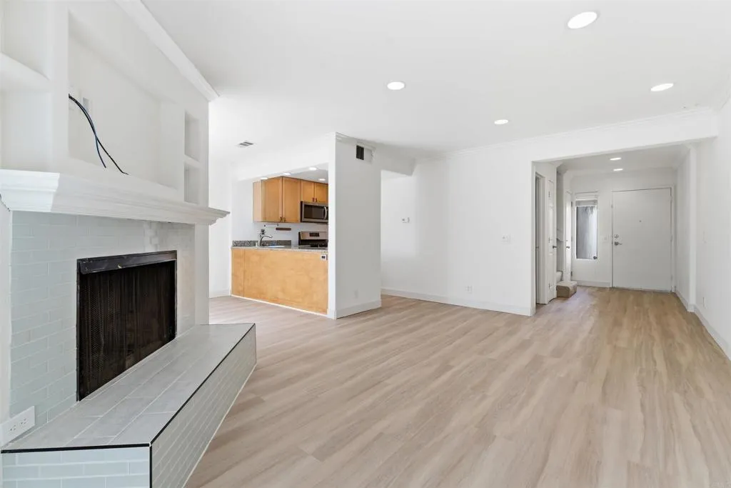 https://cdn.realtyfeed.com/cdn/127/306664456/8343c250276e5d98c7a2a20f3ae57f1c.webp
