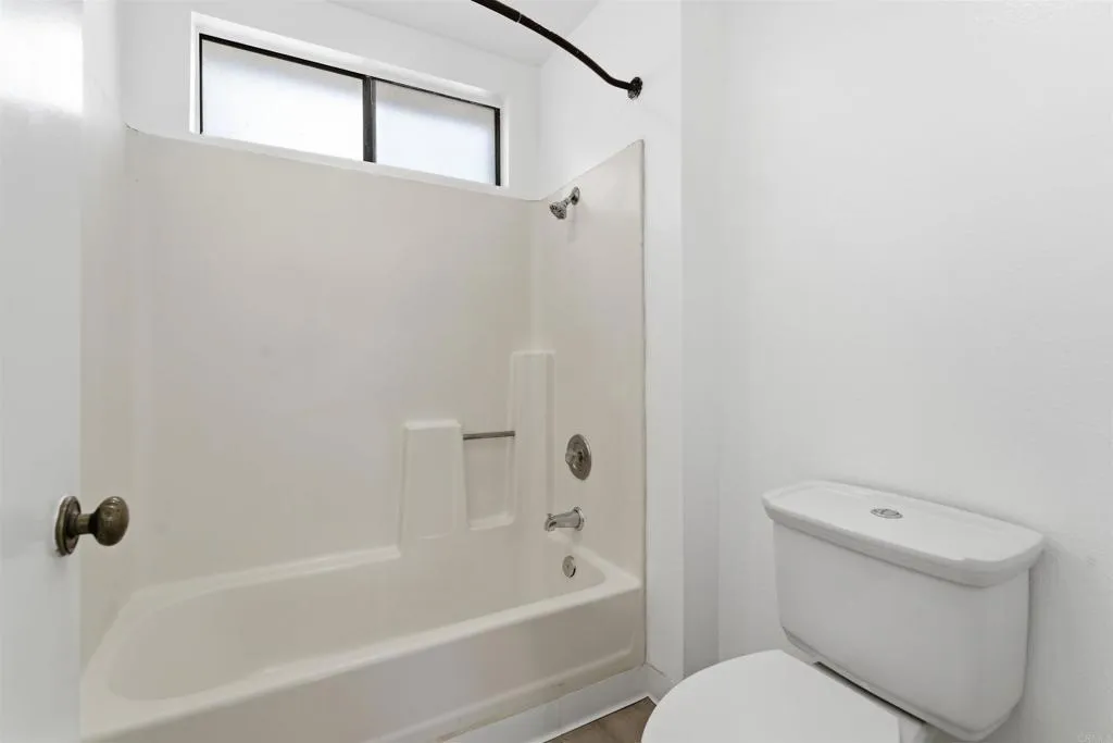 https://cdn.realtyfeed.com/cdn/127/306664456/9d14b7fcb0e0c6f3dedb15ba1da234ea.webp