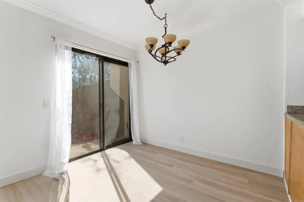https://cdn.realtyfeed.com/cdn/127/306664456/b19d814bf53f0bf13c0620d248151a9b.webp