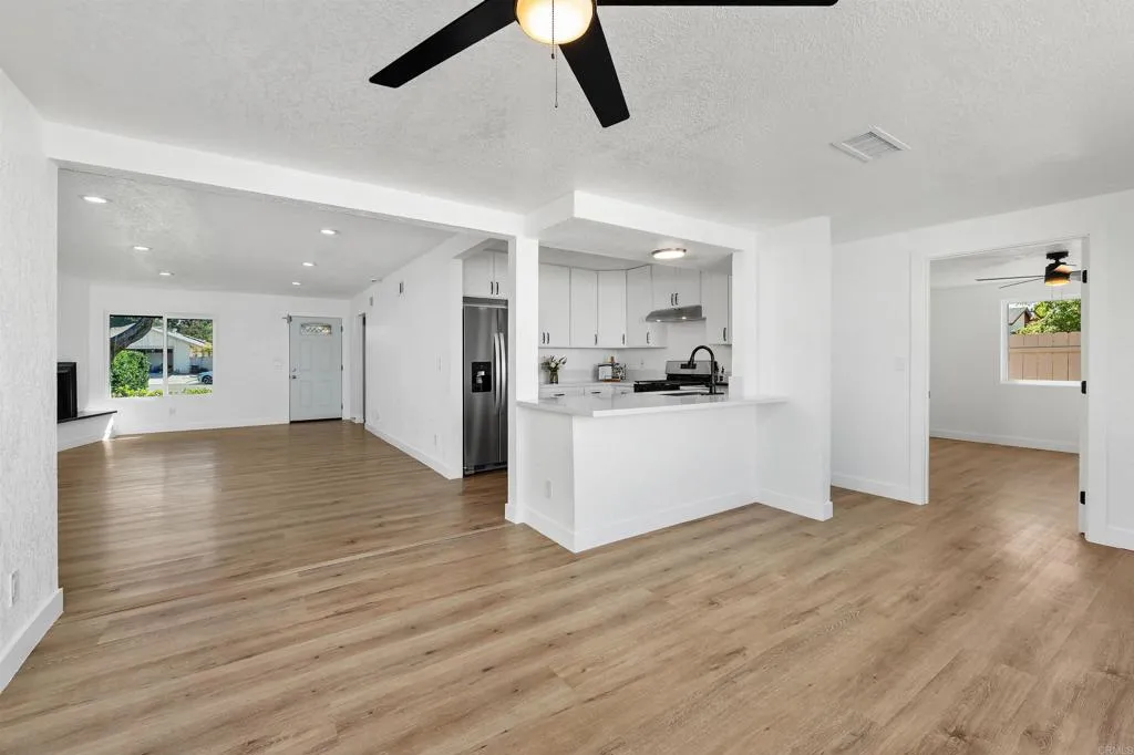 https://cdn.realtyfeed.com/cdn/127/306664514/85d005b5741c725831db6c08c34f2c06.webp