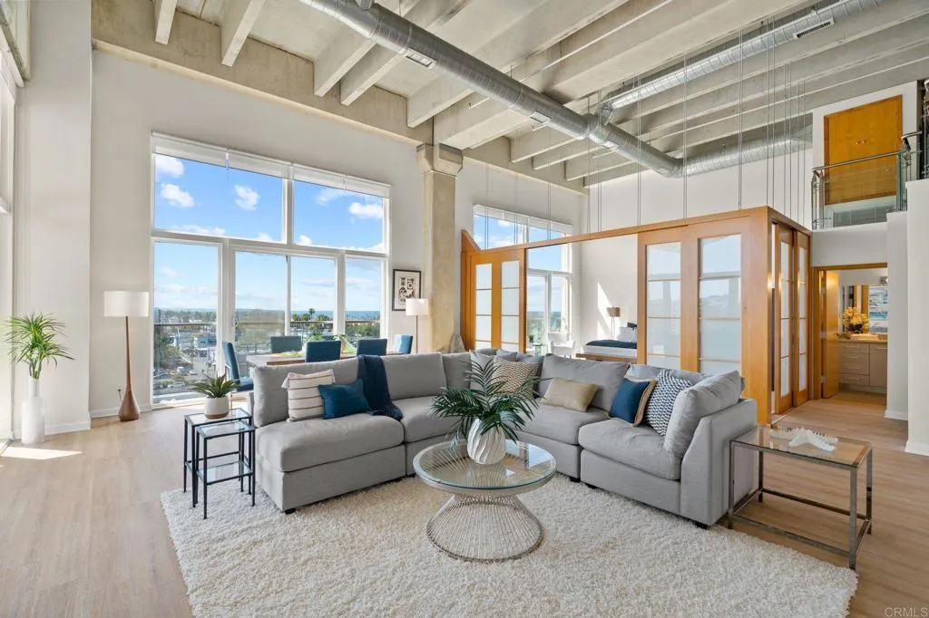 550 Seagaze Drive UNIT 29, Oceanside, CA, 92054