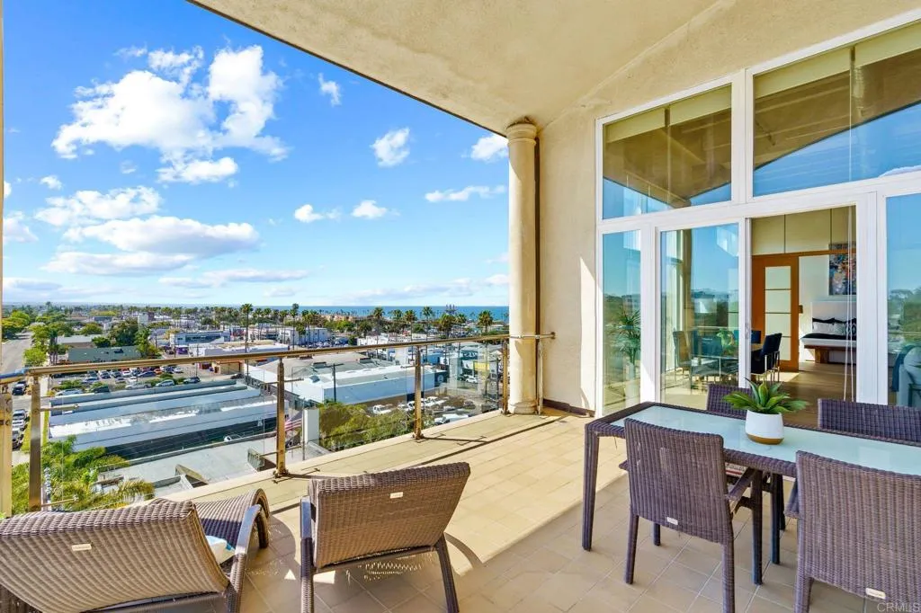 550 Seagaze Drive UNIT 29, Oceanside, CA, 92054