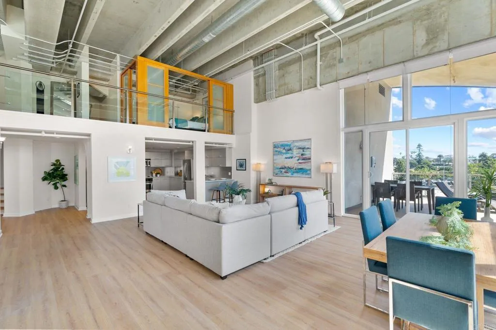 550 Seagaze Drive UNIT 29, Oceanside, CA, 92054